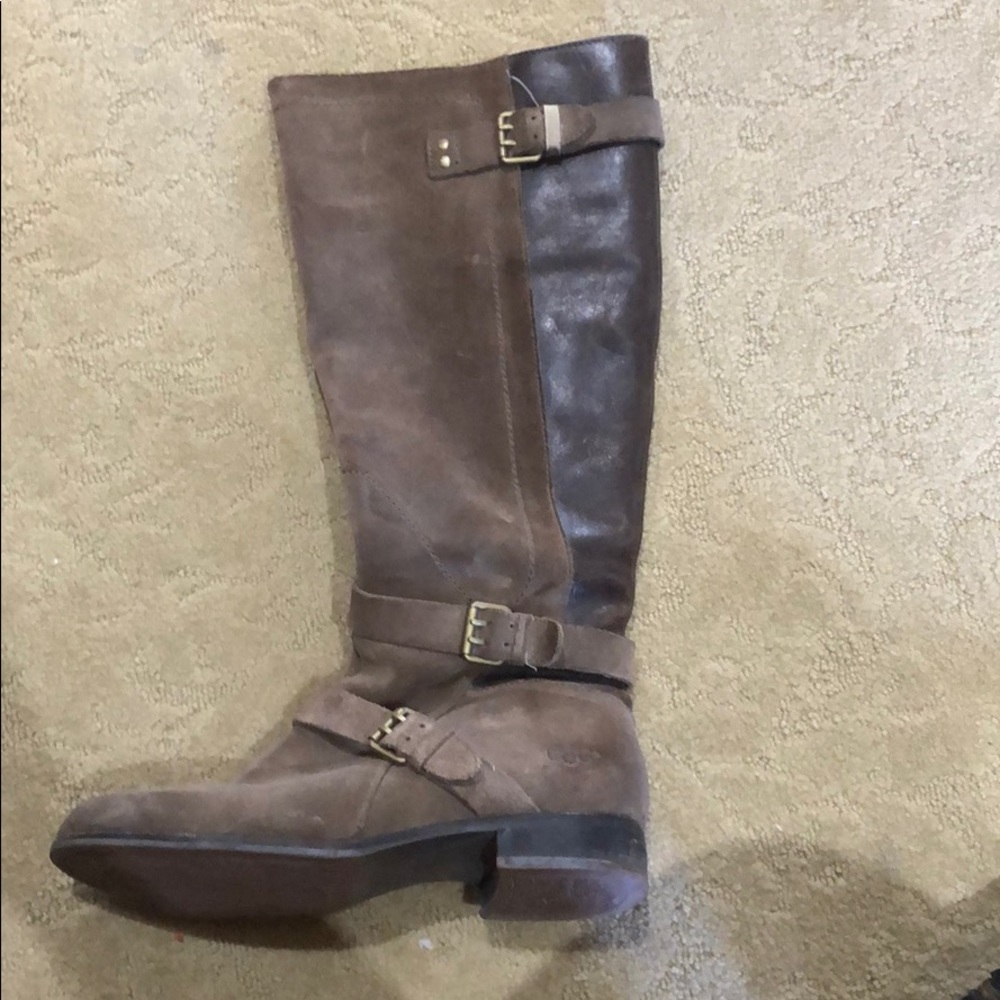 Ugh high brown boots in good condition.